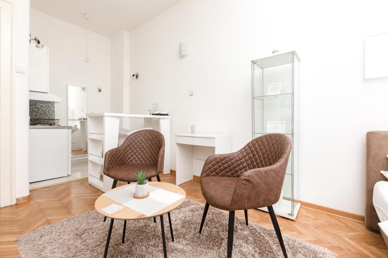 Apartment 1st